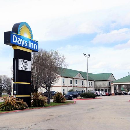 Days Inn By Wyndham Denham Springs-Baton Rouge East Dış mekan fotoğraf