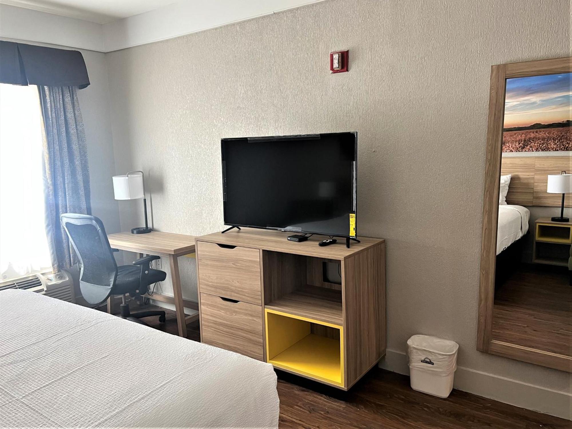 Days Inn By Wyndham Denham Springs-Baton Rouge East Dış mekan fotoğraf