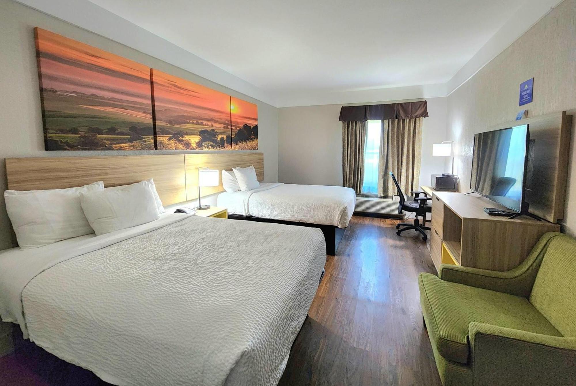 Days Inn By Wyndham Denham Springs-Baton Rouge East Dış mekan fotoğraf