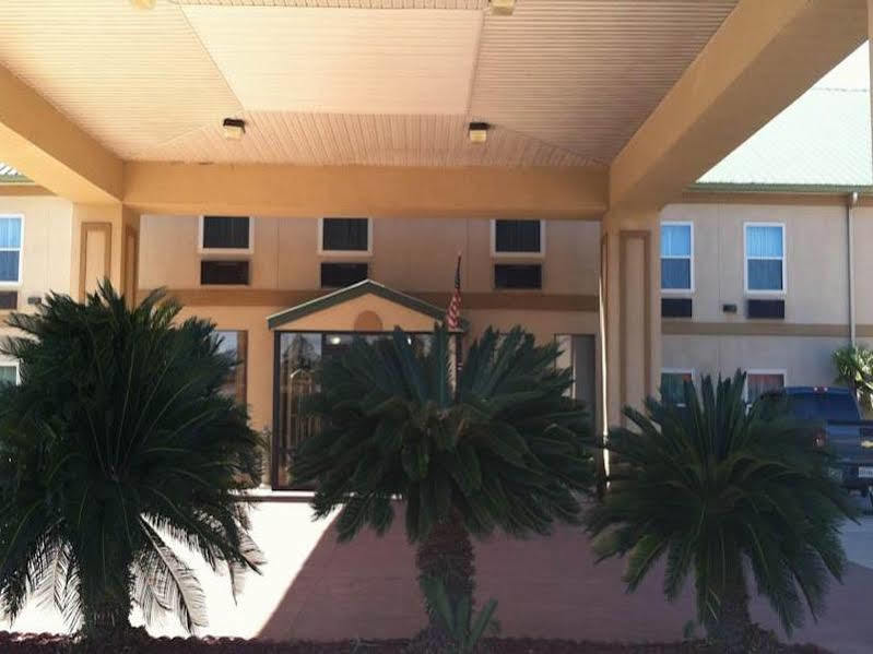 Days Inn By Wyndham Denham Springs-Baton Rouge East Dış mekan fotoğraf